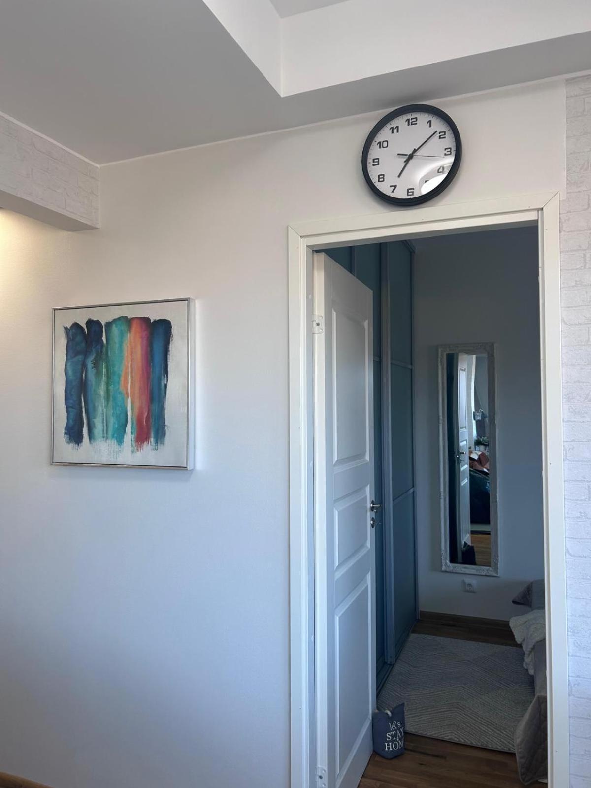 Stella'S Apartment - City Center - Free Secure Parking - Big Sun Terrace - Air Conditioning - Wifi - Tram To The Tallinn Bus Station And Old Town Extérieur photo